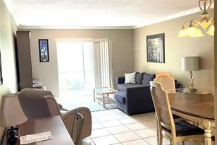 912 La Costa Cir, Sarasota, FL 34237 - Photo 12