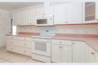 2461 Ringling Boulevard, Sarasota, FL 34237 - Photo 16