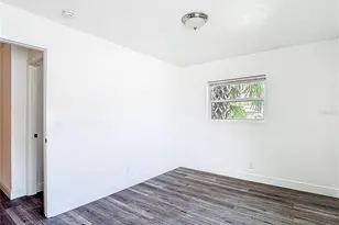 1409 College Park Ln, Tampa, FL 33612 - Photo 14