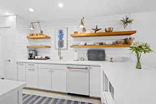 6925 Gulf of Mexico Dr, Longboat Key, FL 34228 - Photo 18