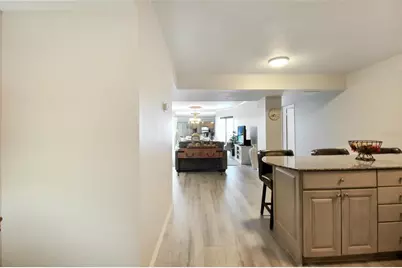 1050 Longboat Club Road #702, Longboat Key, FL 34228 - Photo 2