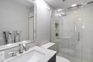 1050 Longboat Club Rd, Longboat Key, FL 34228 - Photo 16