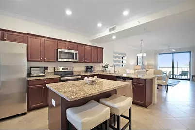 16904 Vardon Terrace #204, Bradenton, FL 34211 - Photo 8