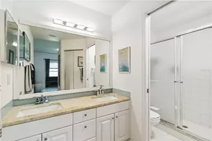 6568 Fairway Gardens Dr, Bradenton, FL 34203 - Photo 10