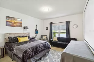 6568 Fairway Gardens Dr, Bradenton, FL 34203 - Photo 10