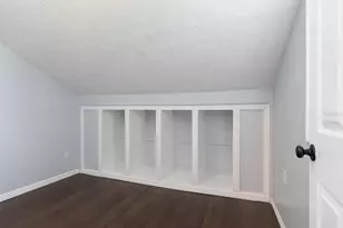 2504 Wilkinson Rd, Sarasota, FL 34231 - Photo 26