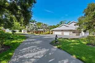 2504 Wilkinson Rd, Sarasota, FL 34231 - Photo 14