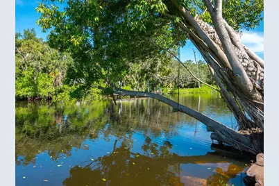 2504 Wilkinson Road, Sarasota, FL 34231 - Photo 12