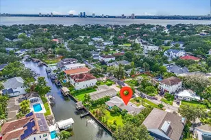 545 Suwanee Cir, Tampa, FL 33606 - Photo 4