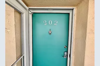 1215 S Portofino Drive #202, Sarasota, FL 34242 - Photo 2