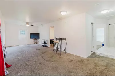 5723 5th Street E, Bradenton, FL 34203 - Photo 14