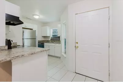 5723 5th Street E, Bradenton, FL 34203 - Photo 10