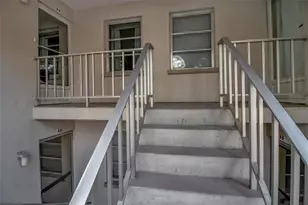 3745 Almeria Ave, Sarasota, FL 34239 - Photo 10