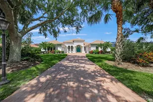 3548 Founders Club Dr, Sarasota, FL 34240 - Photo 6