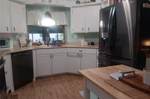 238 Palm Air Dr, Osprey, FL 34229 - Photo 8