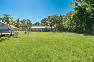 2506 Wilkinson Rd, Sarasota, FL 34231 - Photo 30