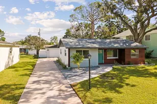 151 80th Ave NE, Saint Petersburg, FL 33702 - Photo 8