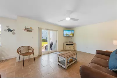 522 Pine Avenue #6B, Anna Maria, FL 34216 - Photo 6