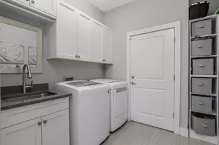 609 Crescent St, Marco Island, FL 34145 - Photo 32