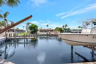 4216 Royal Palm Dr, Bradenton, FL 34210 - Photo 6