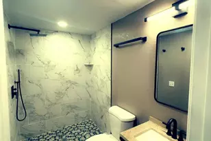 611 54th Ave Dr E, Bradenton, FL 34208 - Photo 6