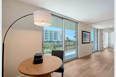 1701 Gulf Of Mexico Drive #404, Longboat Key, FL 34228 - Photo 8