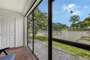 631 N Orange Ave, Sarasota, FL 34236 - Photo 8