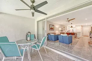 7820 Palm Aire Ln, Sarasota, FL 34243 - Photo 12