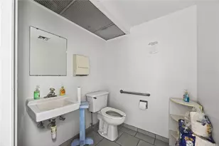 2239 15th St, Sarasota, FL 34237 - Photo 14