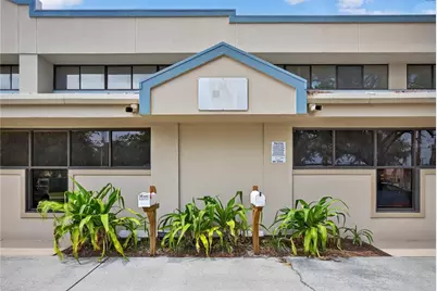 2239 15th Street #D, Sarasota, FL 34237 - Photo 2