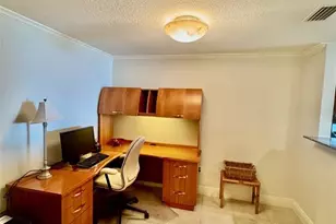 800 N Tamiami Trl, Sarasota, FL 34236 - Photo 4