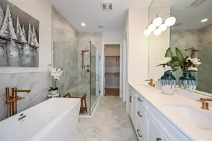 719 Maldives Trl, Sarasota, FL 34234 - Photo 6
