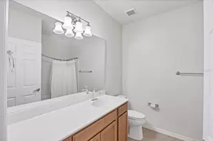 3760 82nd Ave Cir E, Sarasota, FL 34243 - Photo 22