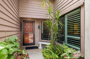 4004 Wilshire Cir E, Sarasota, FL 34238 - Photo 6