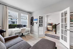 2353 Lindstrom St, Sarasota, FL 34237 - Photo 24