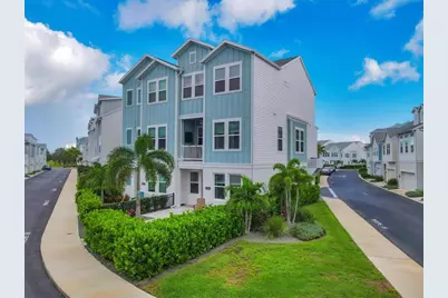 2353 Lindstrom Street, Sarasota, FL 34237 - Photo 2