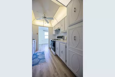 10037 62nd Terrace N #23, Saint Petersburg, FL 33708 - Photo 12