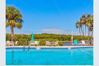 10037 62nd Terrace N #23, Saint Petersburg, FL 33708 - Photo 2