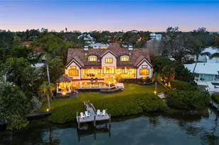 4315 Mangrove Pl, Sarasota, FL 34242 - Photo 2