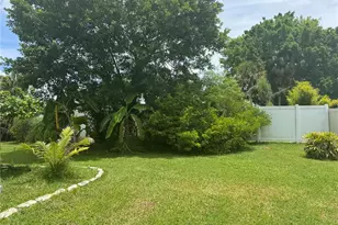 1825 Par Pl, Sarasota, FL 34240 - Photo 30