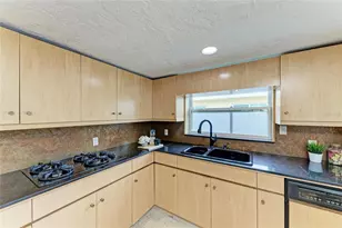 310 Bryn Mawr Island, Bradenton, FL 34207 - Photo 16