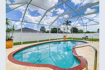 421 Tropicana Parkway E, Cape Coral, FL 33909 - Photo 10