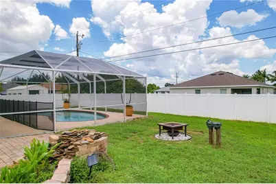 421 Tropicana Parkway E, Cape Coral, FL 33909 - Photo 12