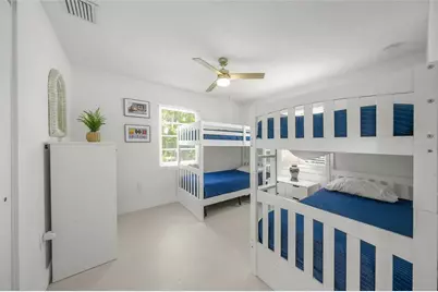 307 57th Street, Holmes Beach, FL 34217 - Photo 16