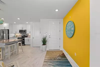 387 Aruba Circle #301, Bradenton, FL 34209 - Photo 8