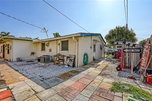 5302 Las Rosas, Sarasota, FL 34242 - Photo 26