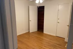 2415 Pelican Dr, Sarasota, FL 34237 - Photo 12