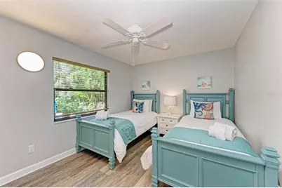 304 74th Street #B, Holmes Beach, FL 34217 - Photo 12