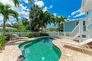 304 74th St, Holmes Beach, FL 34217 - Photo 2