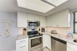 304 74th St, Holmes Beach, FL 34217 - Photo 20